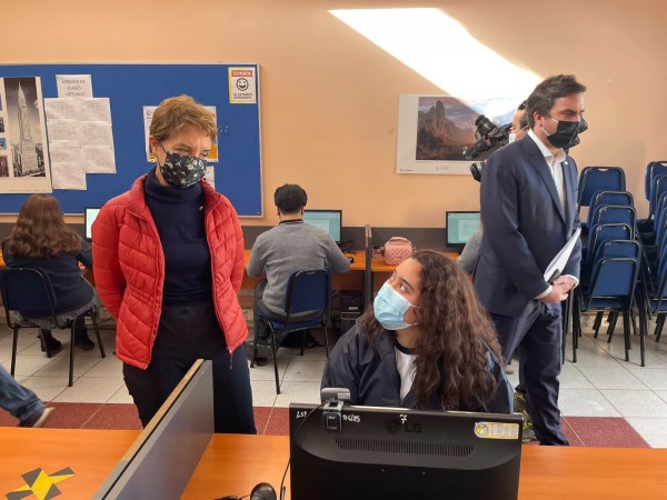 Más de 290 mil estudiantes de la región del Biobío contarán con acceso internet gratuito de alta velocidad