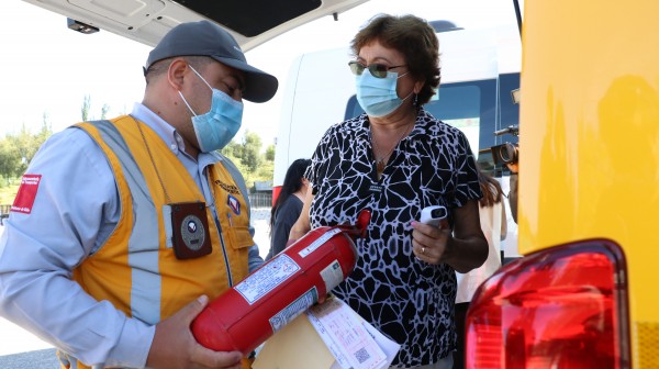Retorno a clases: Paula Flores detalla recomendaciones de seguridad y protocolo sanitario que rige para el transporte escolar